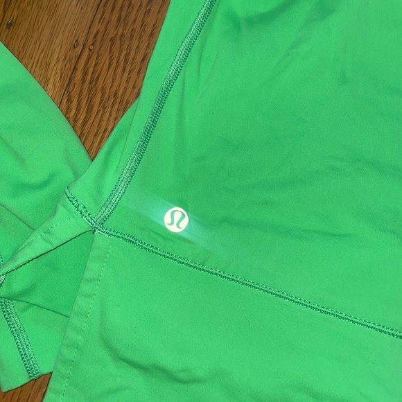 Lulu lemon jacket - Picture 3 of 3